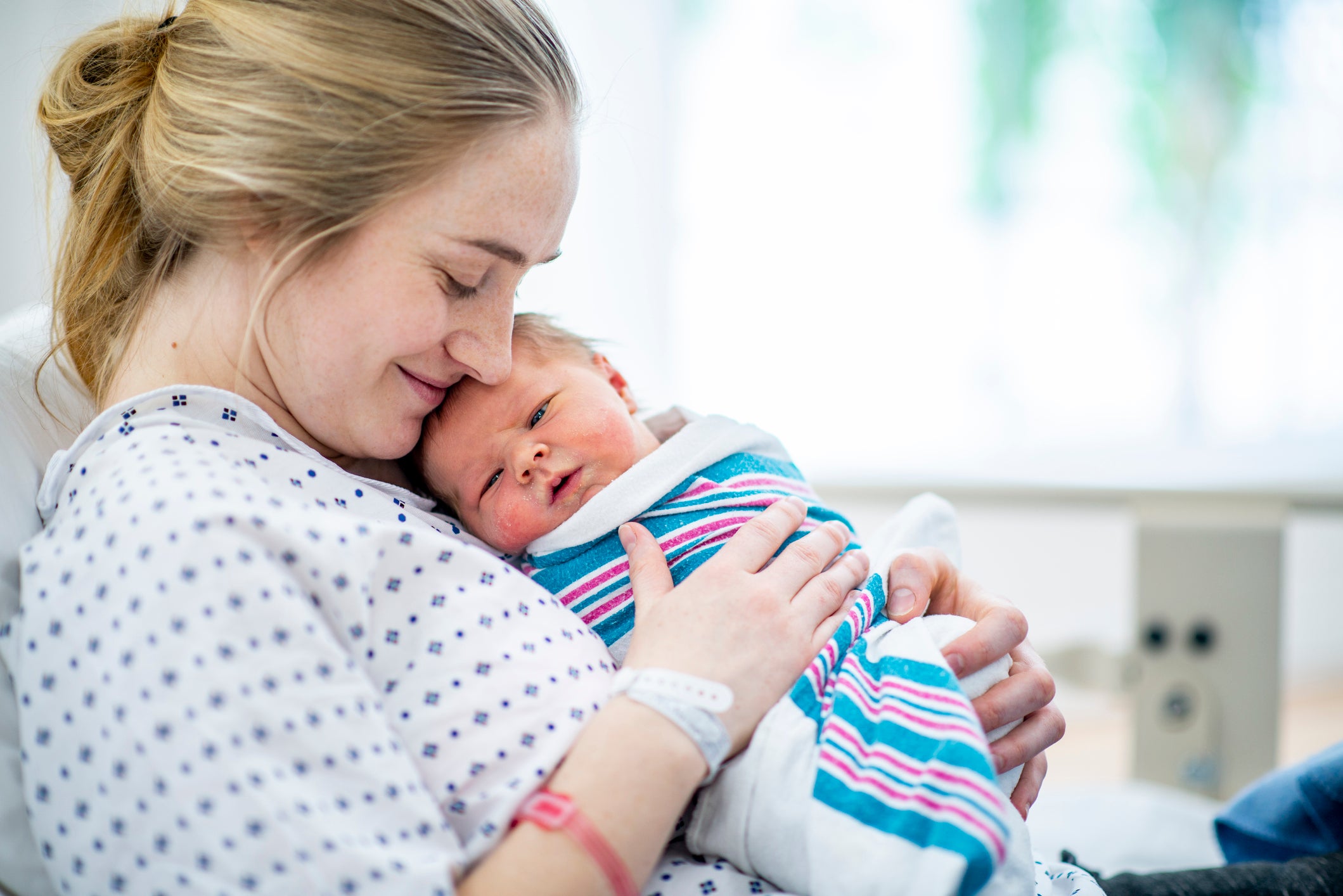 Breastfeeding 101: Tips for new moms - Mayo Clinic Health System